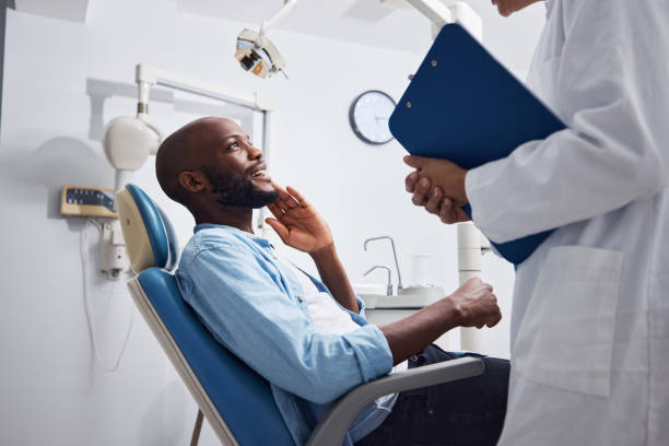 Best Emergency Dental Extractions in Richmond West, FL